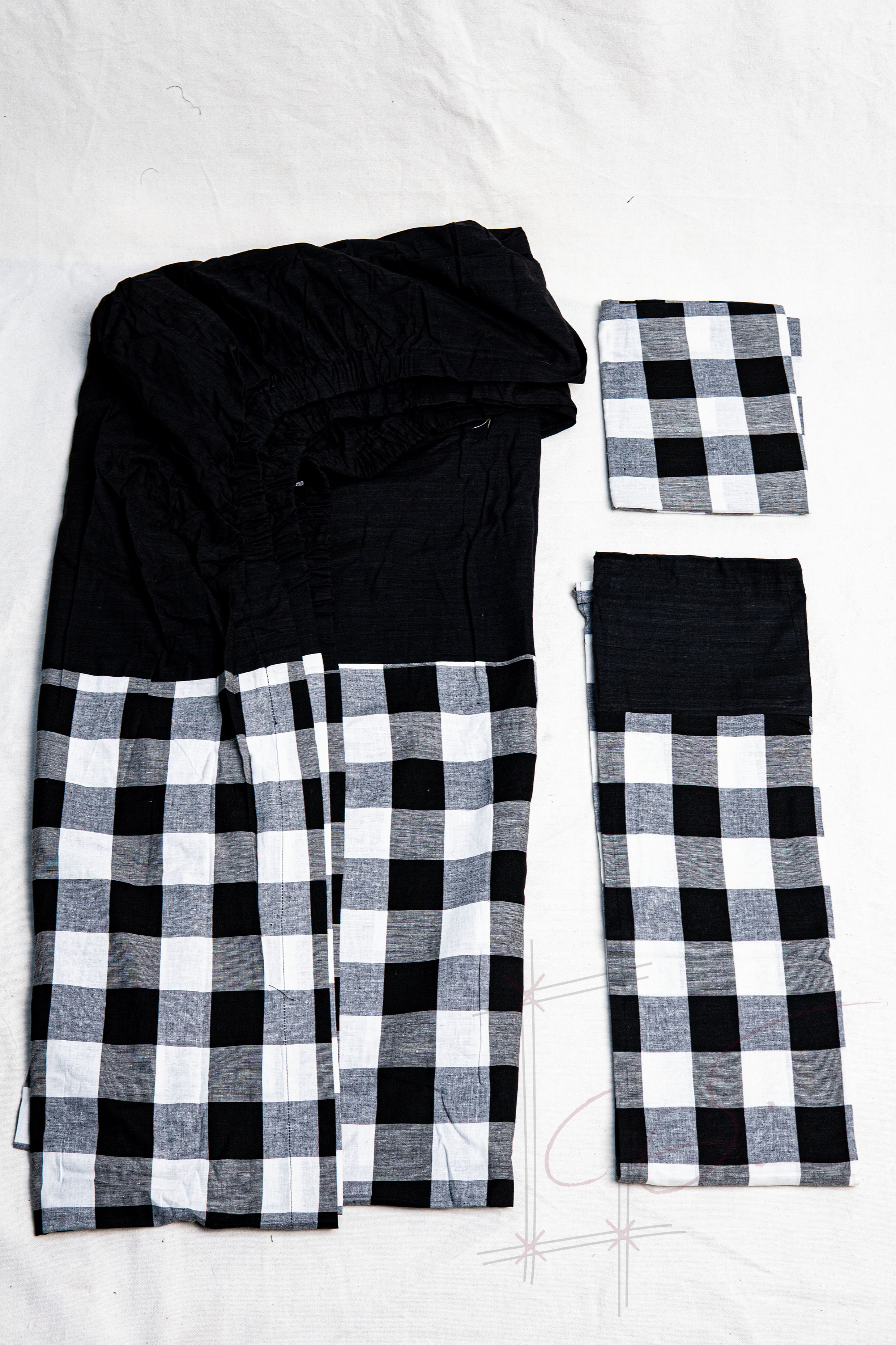 Yadanar Bed Sheet King Size