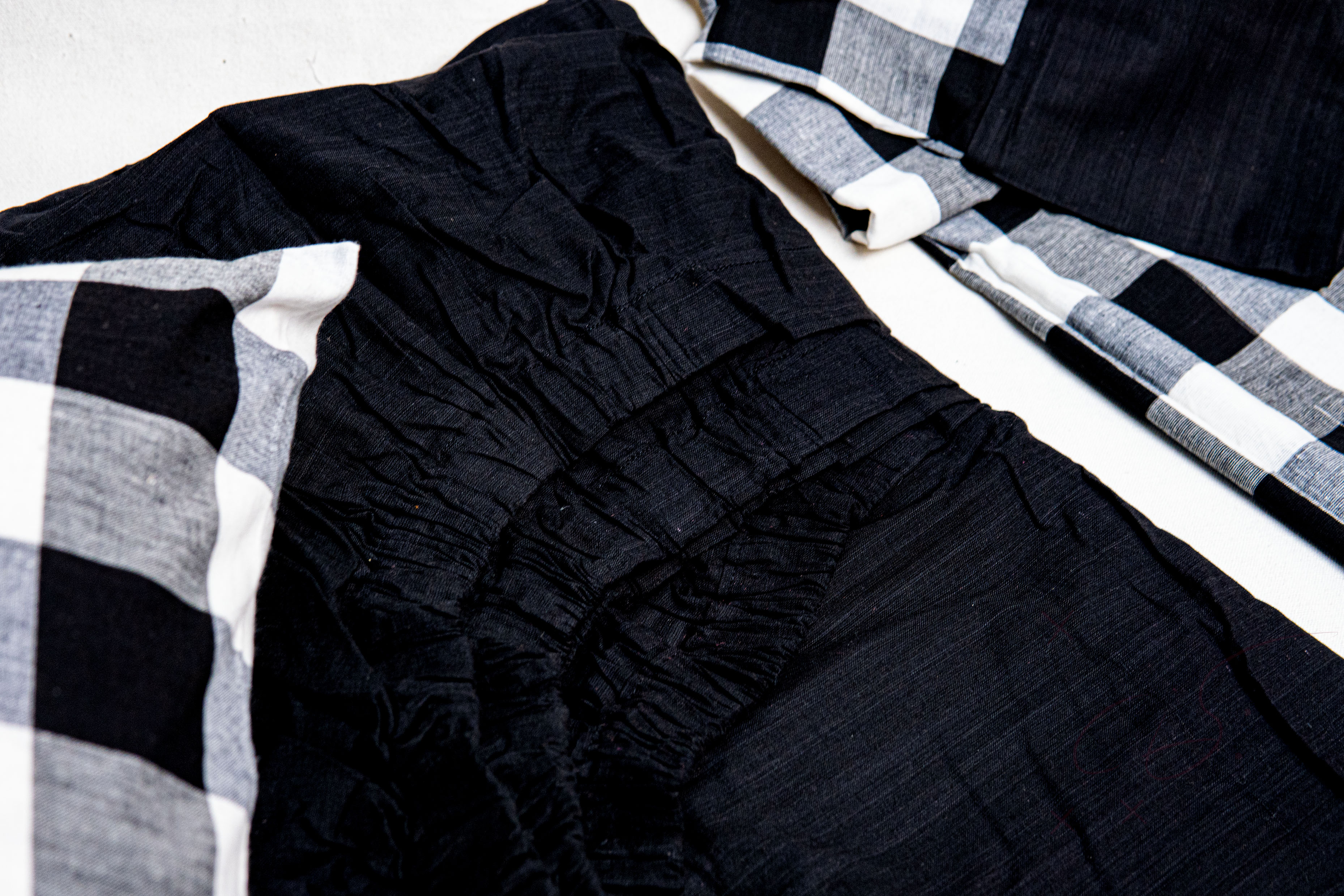 Yadanar Bed Sheet King Size