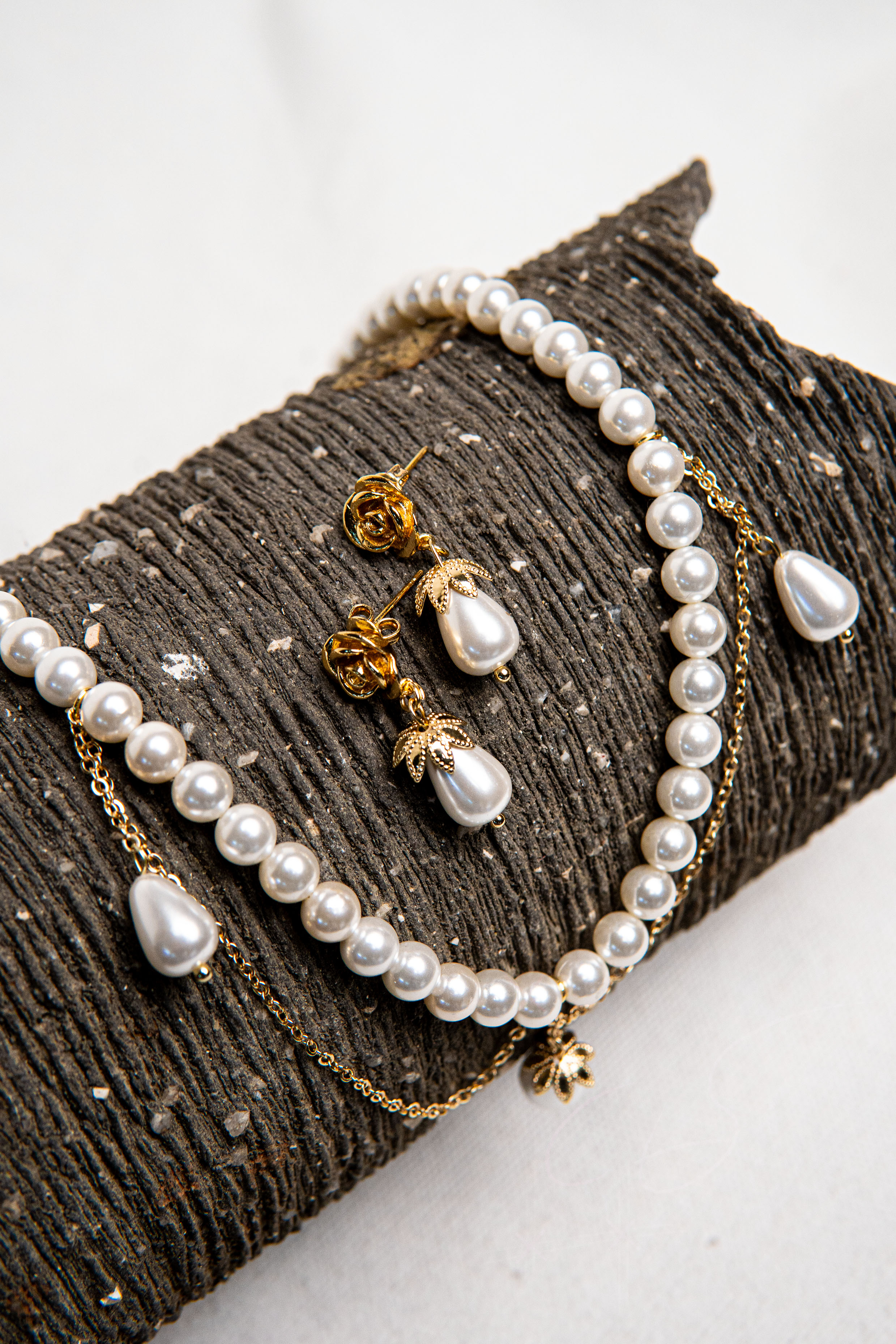 Lady Isolde collection