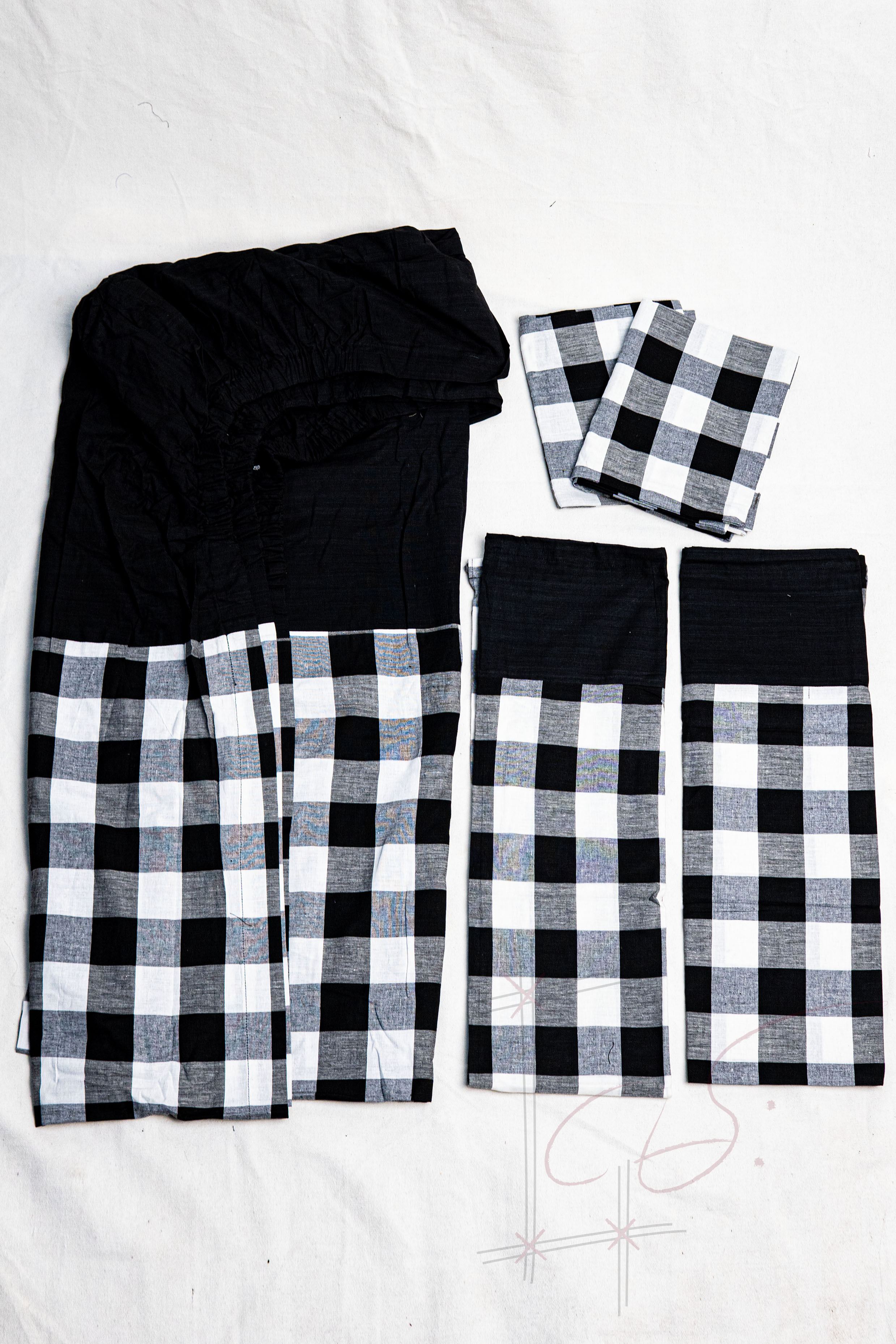 Yadanar Bed Sheet King Size
