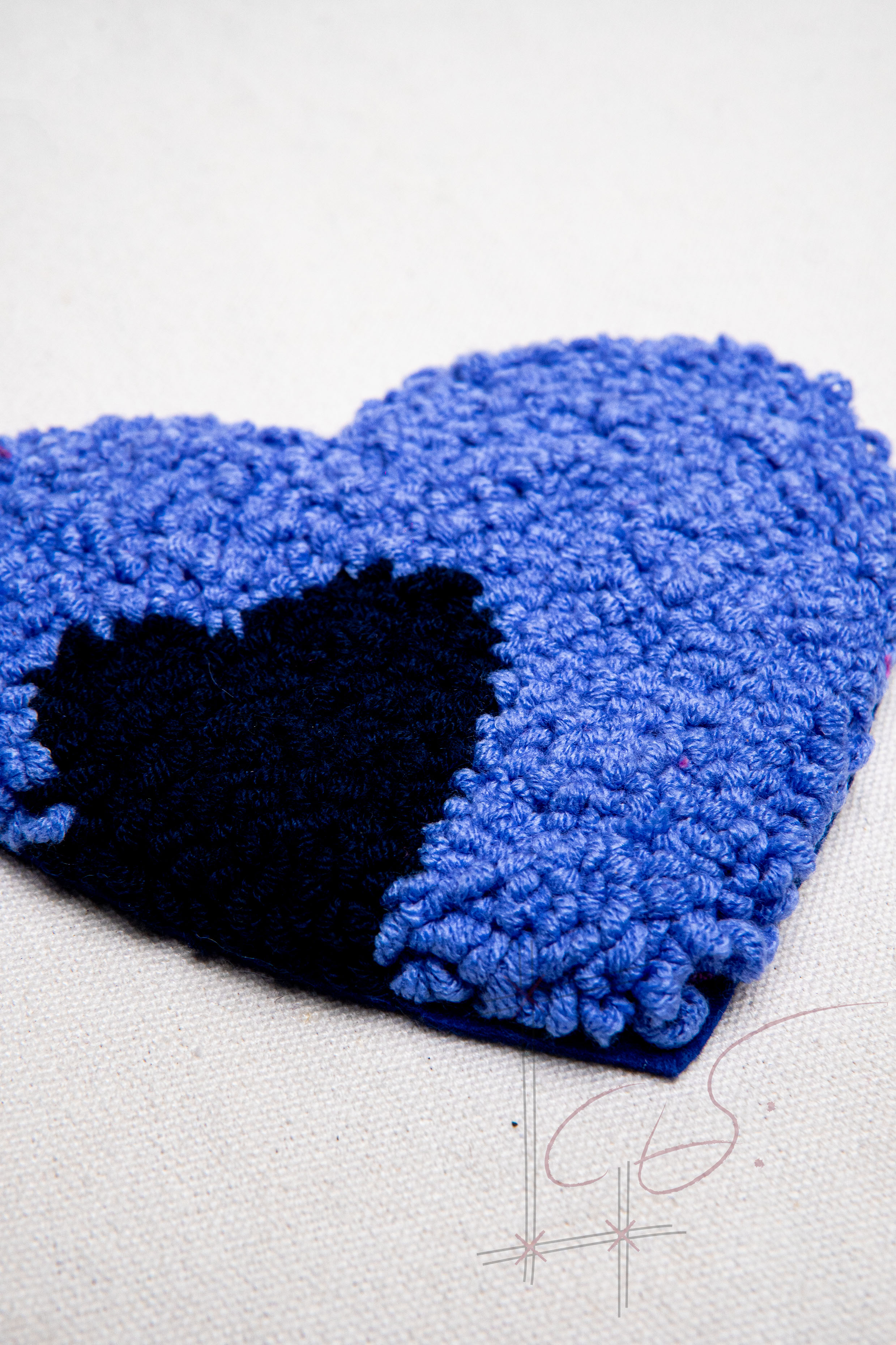 A Flower Heart Coaster V.1