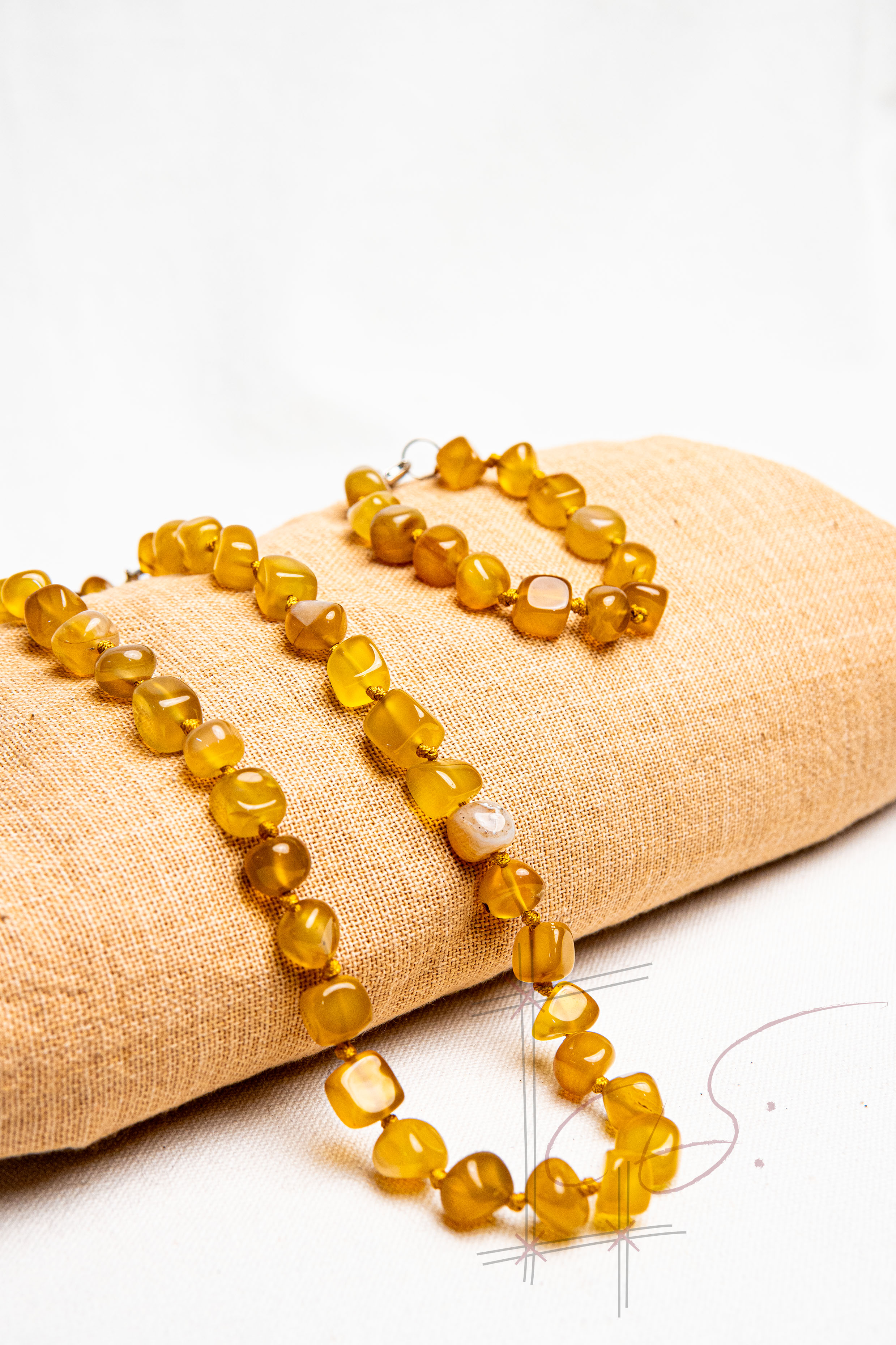 Agade Crystal Necklace Set